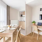 Appart'city Confort Aparthotel 3*